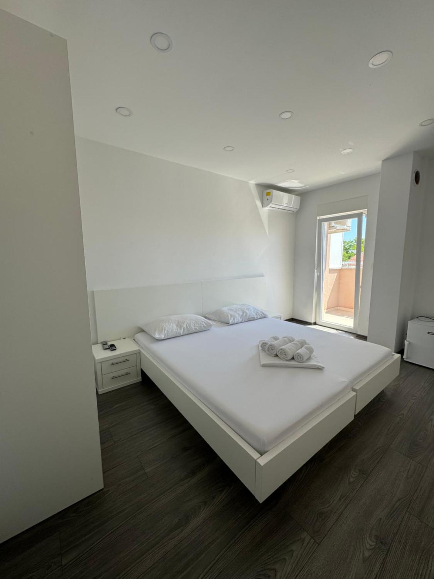 Apartments Vinko Novalja Kültér fotó