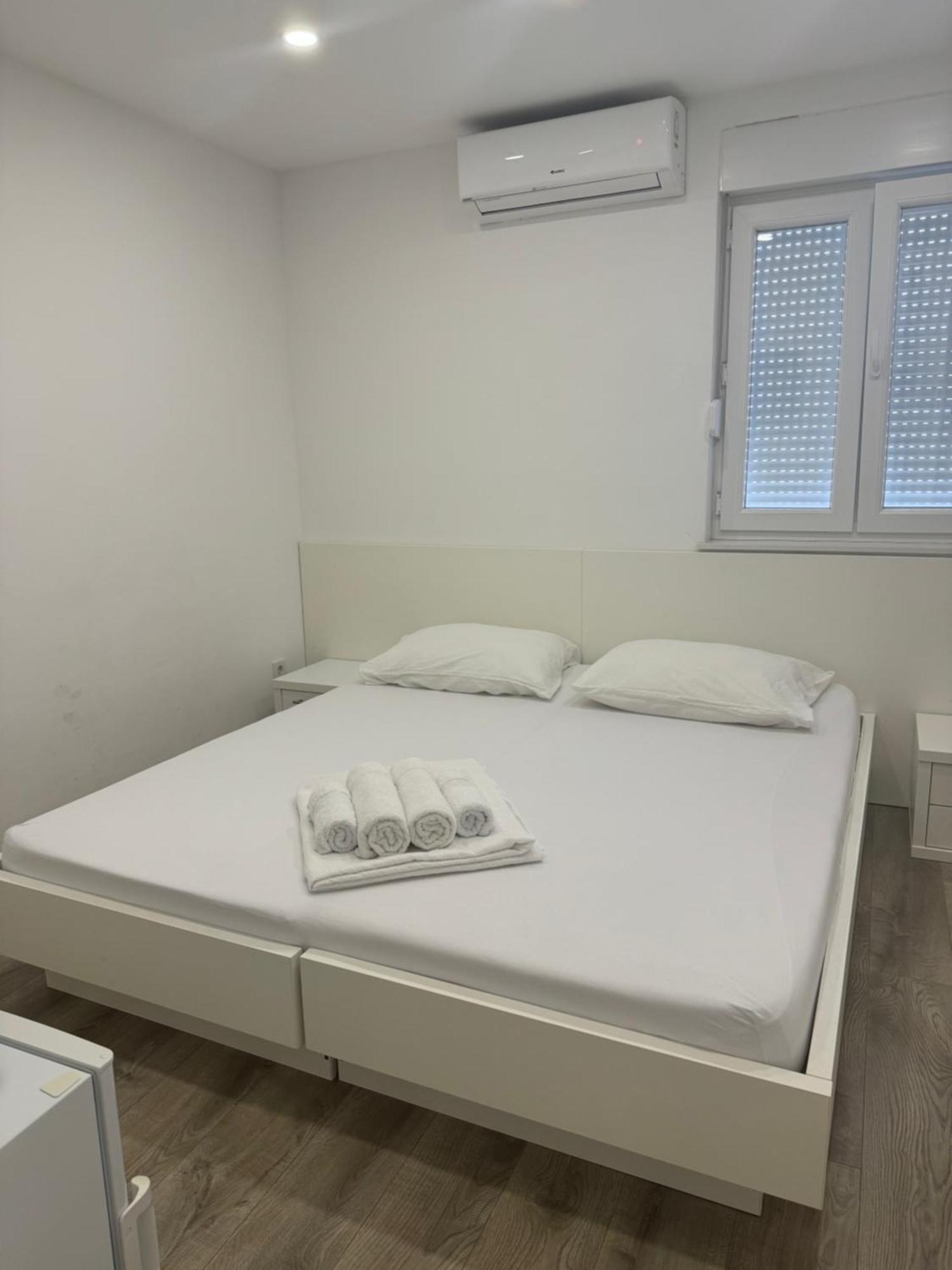 Apartments Vinko Novalja Kültér fotó