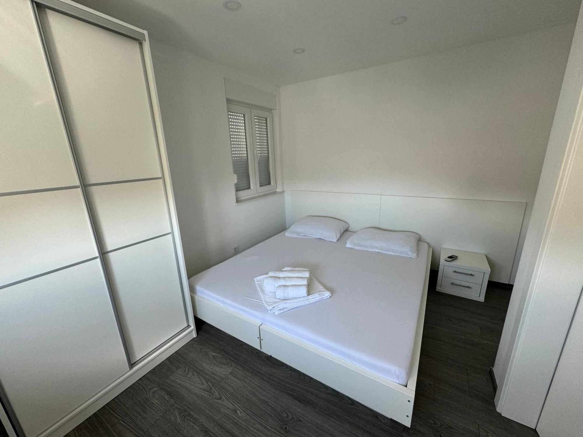 Apartments Vinko Novalja Kültér fotó